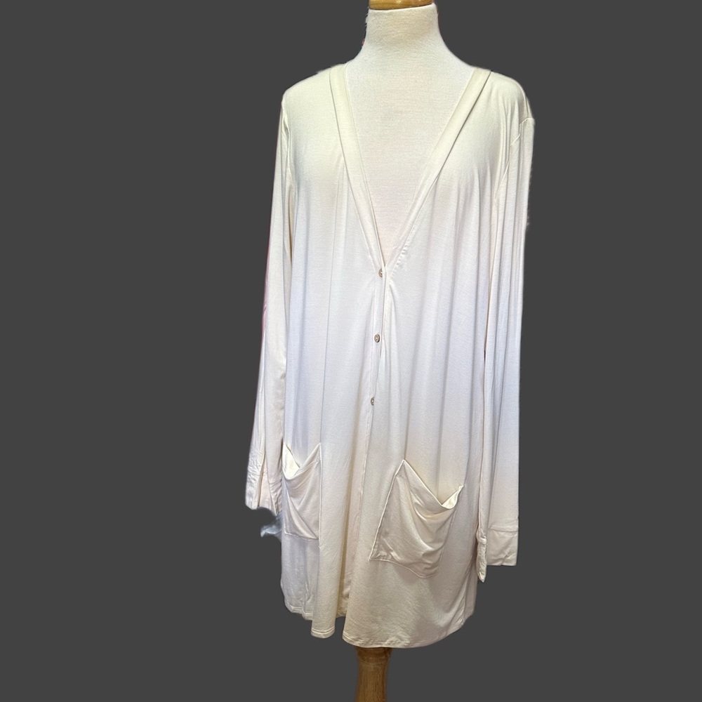 Agnes & Dora Favorite Button Cardi Cream Lightweight Soft Pockets New With Tags - Picture 4 of 4